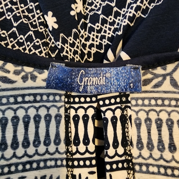 Boutique Brand Navy and White Patterned Tulip Dress With Pockets Size 1 - Picture 5 of 6